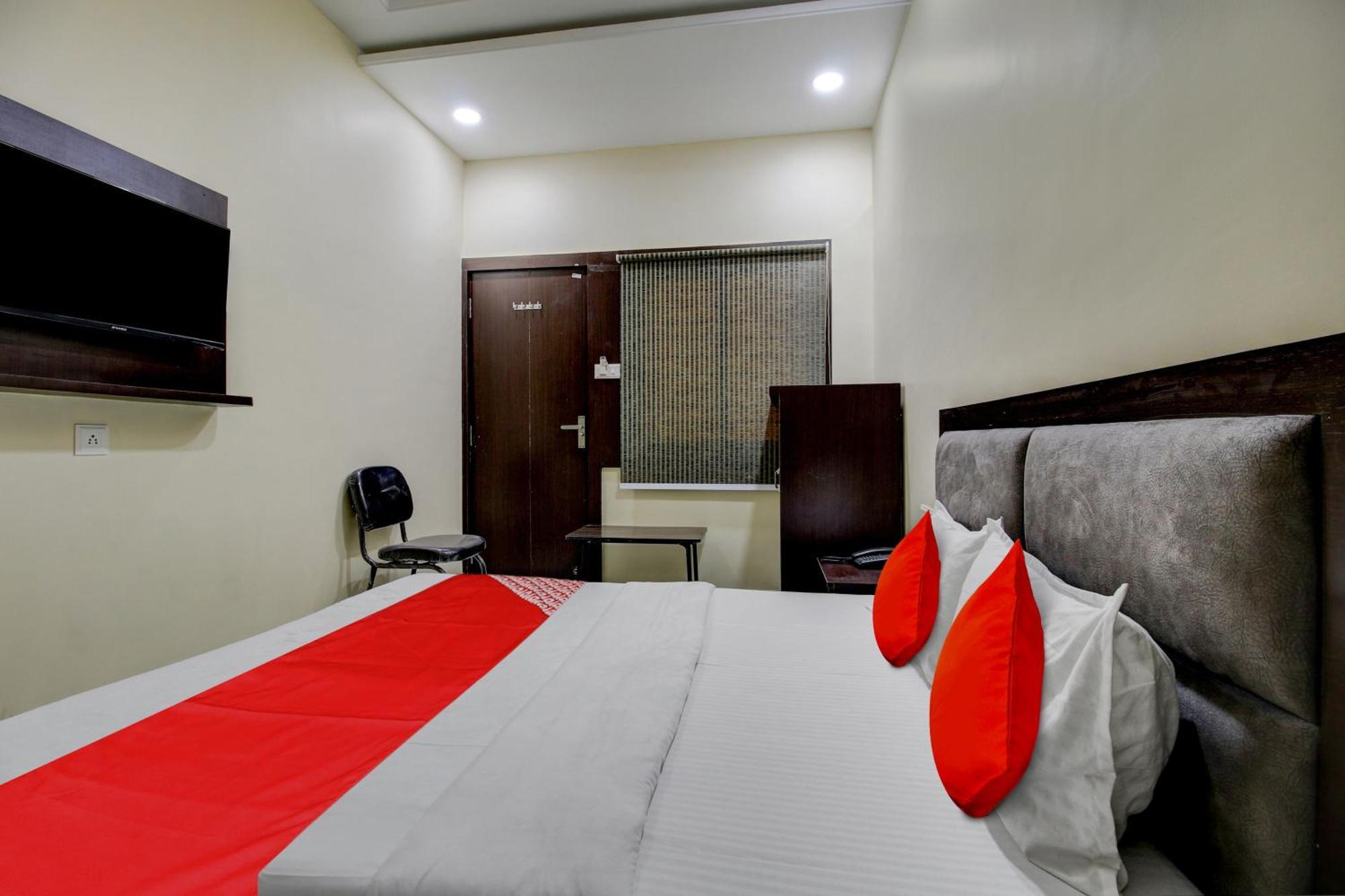Hotel O The Shloka Бхопал Екстер'єр фото