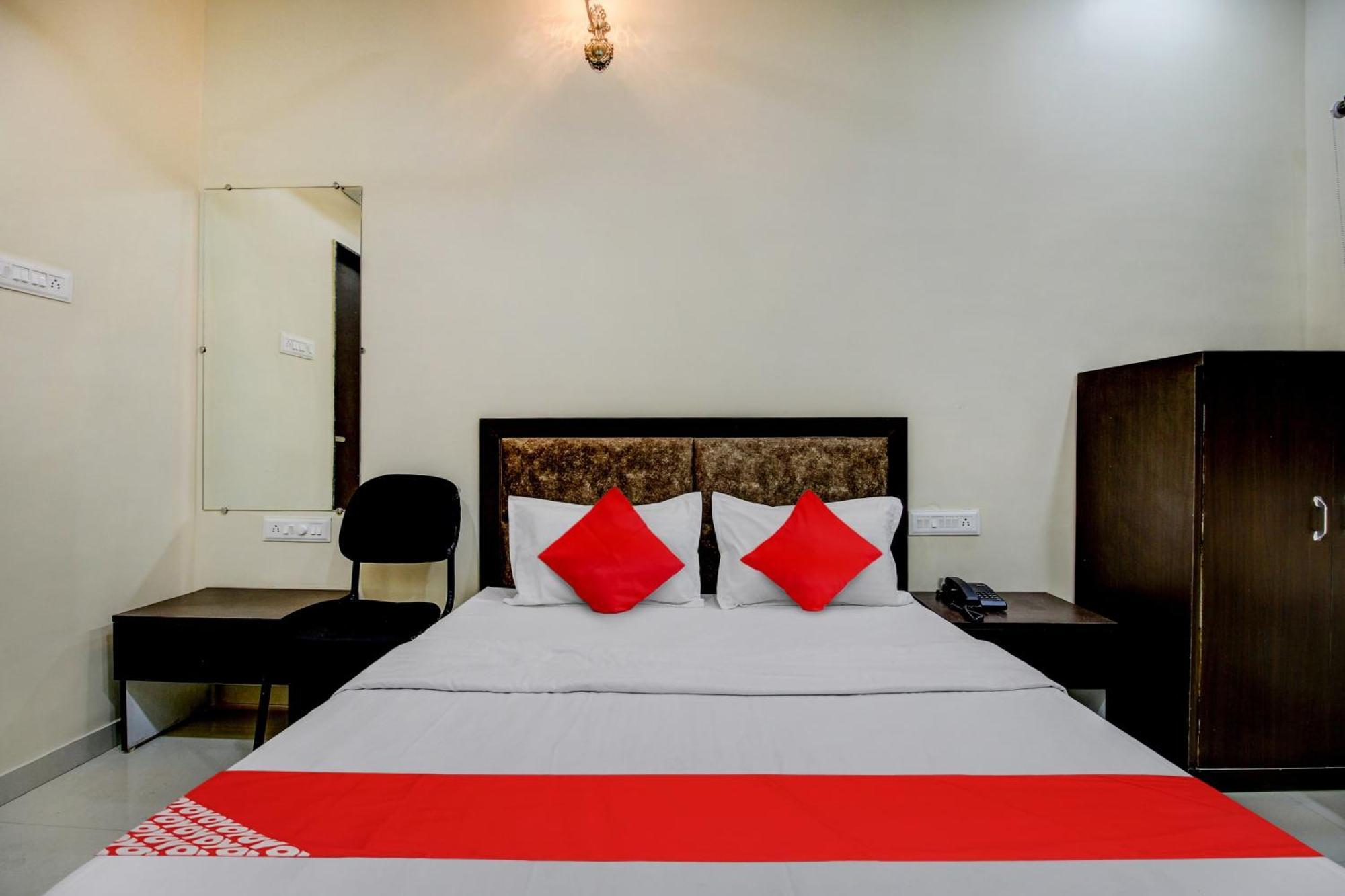 Hotel O The Shloka Бхопал Екстер'єр фото